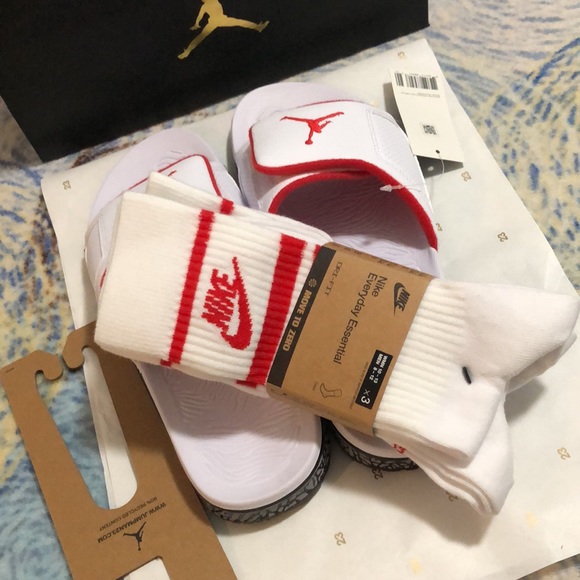 AIR JORDAN HYDRO III RETRO JUMPMAN SLIDES WITH RED NIKE DRI FIT SOCKS - Picture 7 of 9